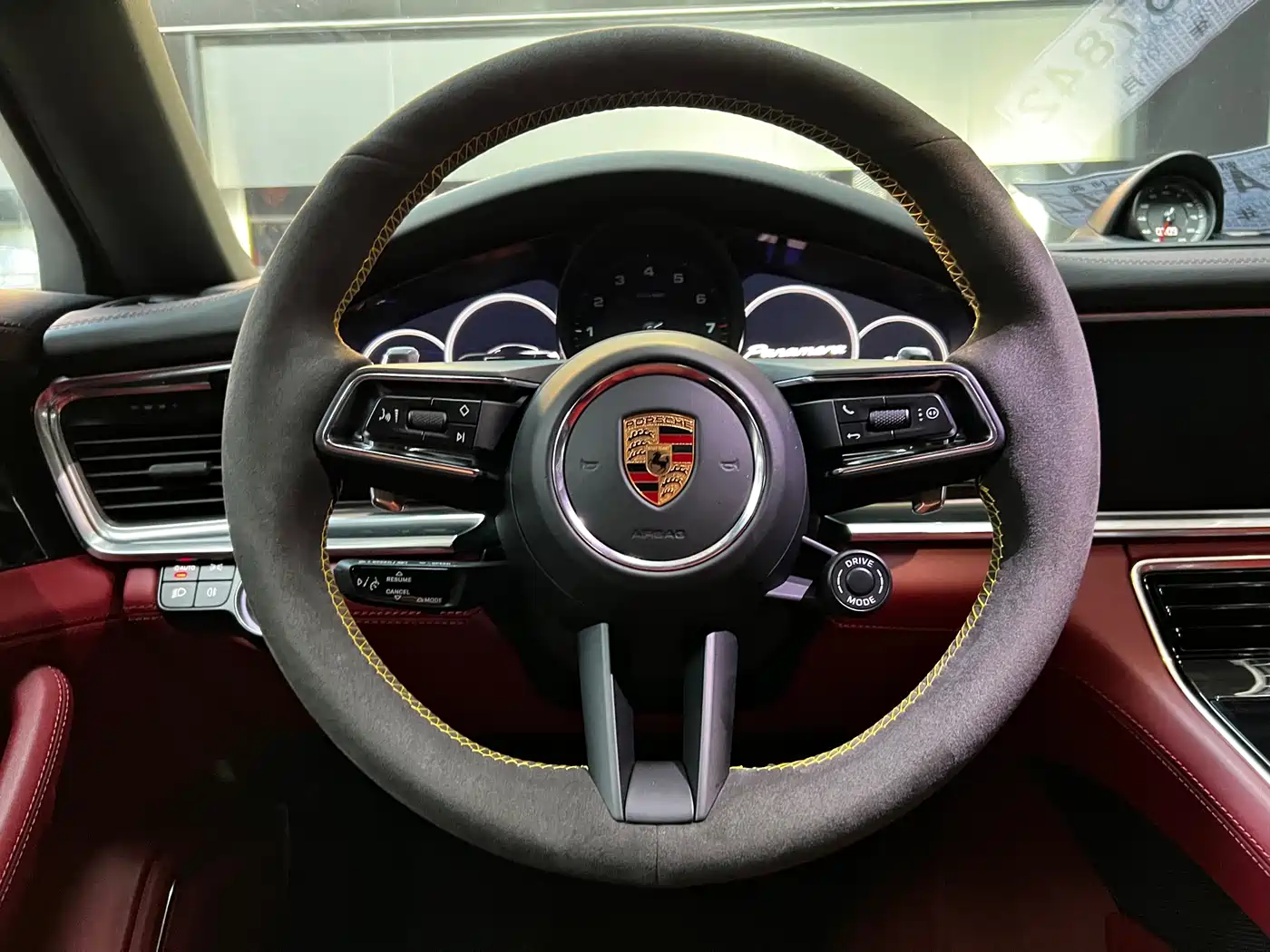 Porsche Panamera 2023 Panamera Executive Long Wheelbase Platinum Edition 2.9T фото 9