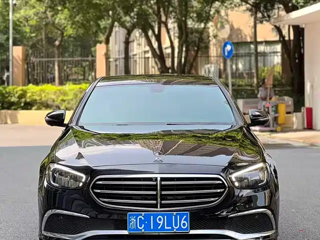 Mercedes-Benz E-Class 2021