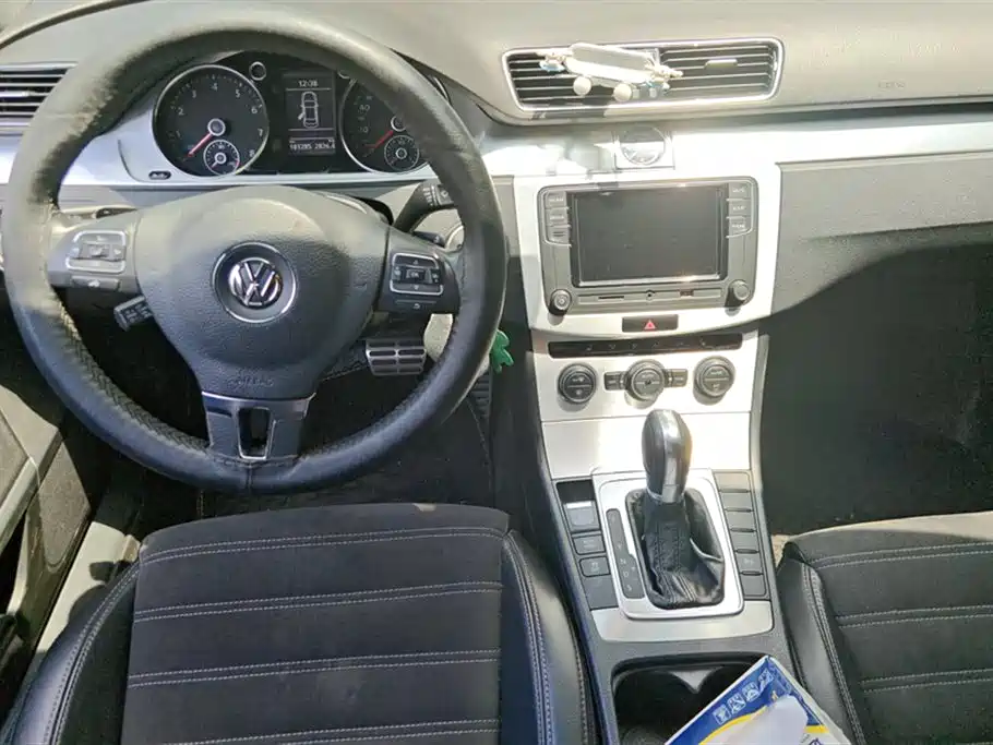 Volkswagen FAW-Volkswagen CC 2016 Model 1.8TSI Premium фото 12