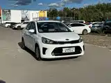 Фото 3 - Kia Pegas