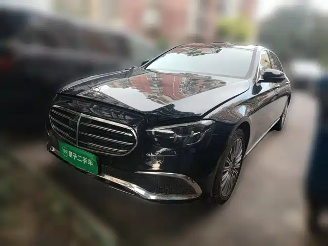 Mercedes-Benz E-Class 2022