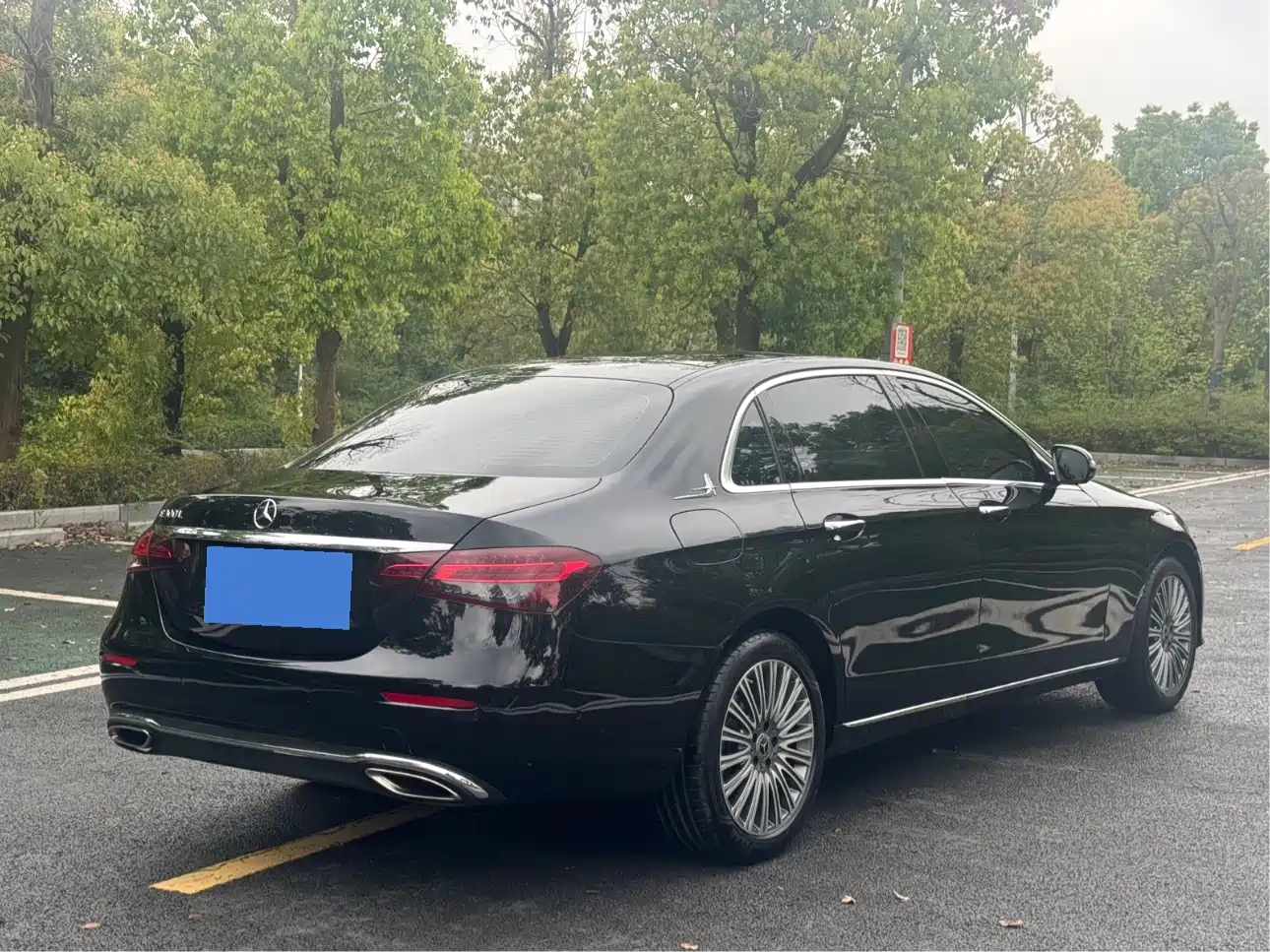 MERCEDES-BENZ E CLASS