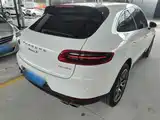 Photo 7 - Porsche Macan