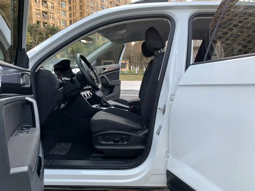 Volkswagen Tayron 2020 280TSI 2WD Comfort Smart Edition фото 16