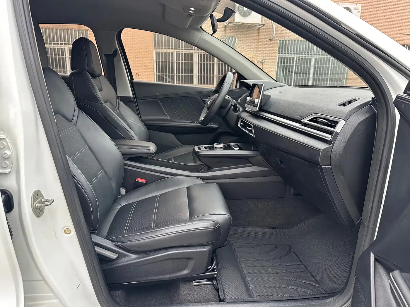 BYD e2 2020 2019 400 Travel Edition
