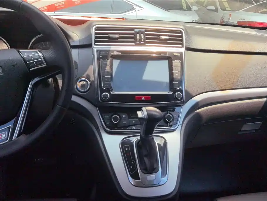 Haval H6 2015 Sport 1.5T Automatic 2WD Luxury фото 13