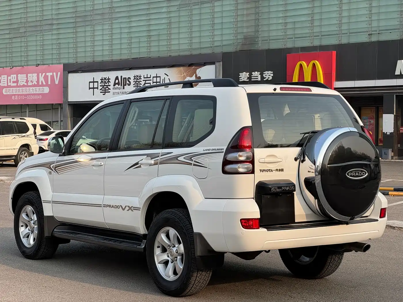 Toyota Prado 2006 4.0L Automatic VX NAVI Edition фото 5