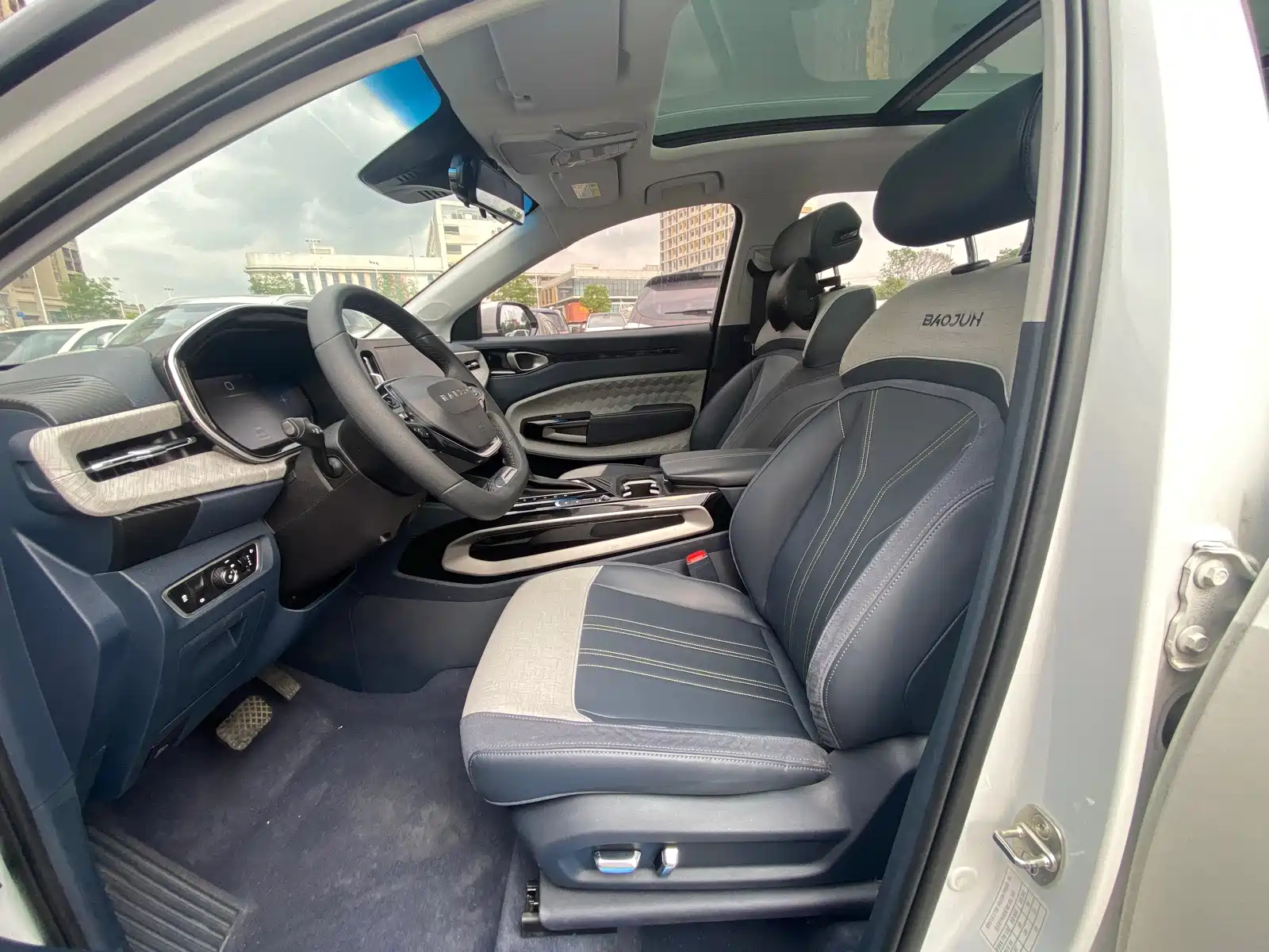 Photo 7 - Baojun RM-5