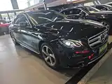 صورة 4 - Mercedes-Benz E-Class