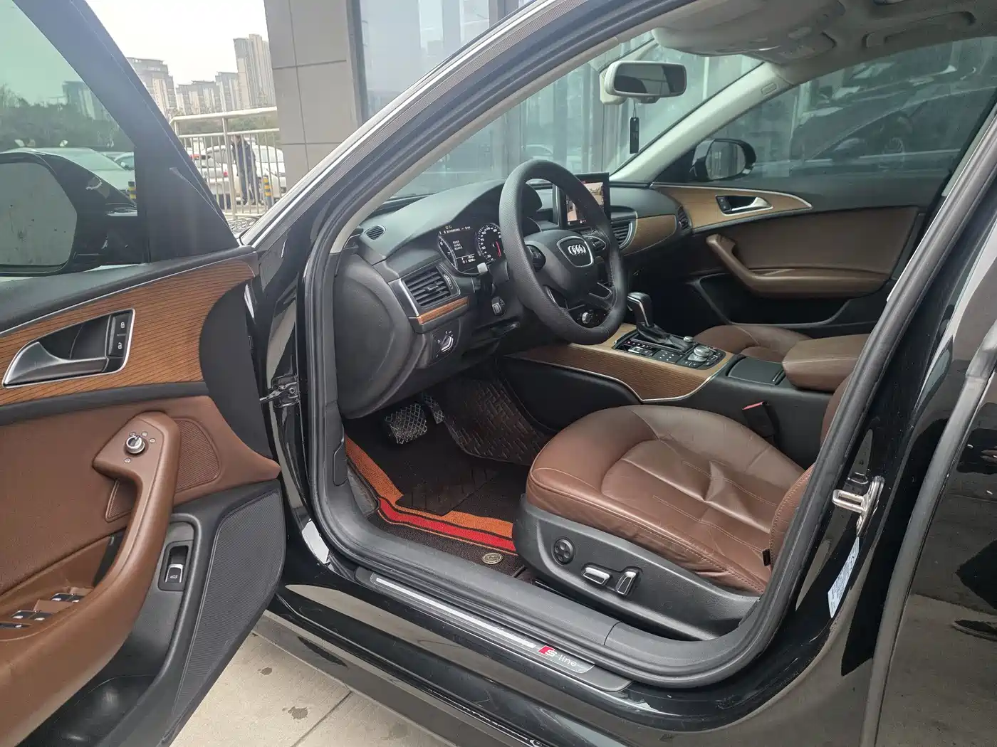 Audi A6L 2018 30th Anniversary 30 FSI Style фото 4