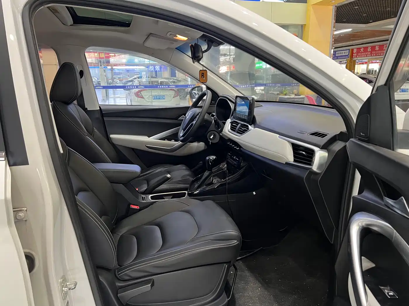 Baojun 530 2018 2018 1.5T DCT Luxury (China V)