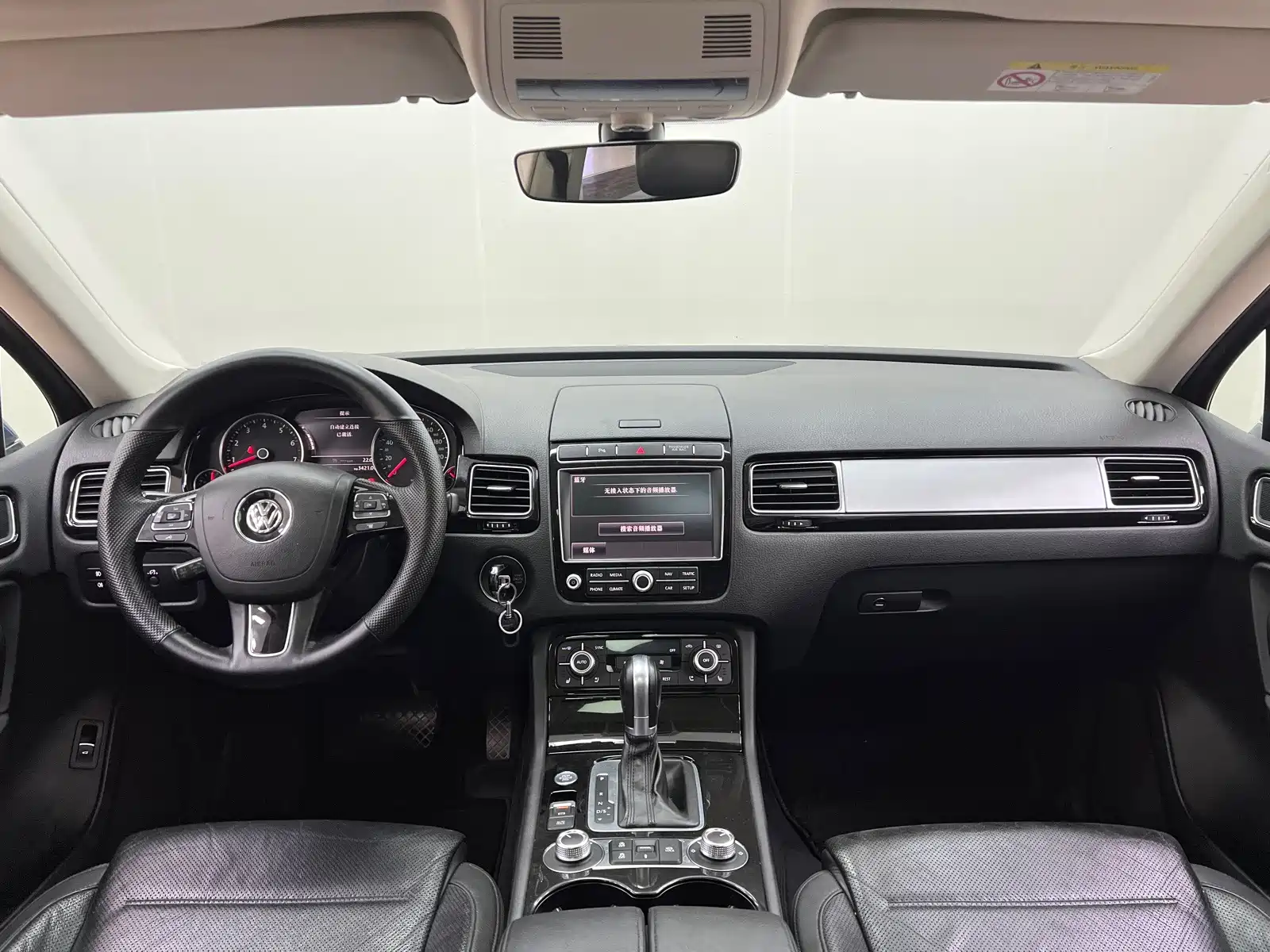 Фото 21 - Volkswagen Touareg
