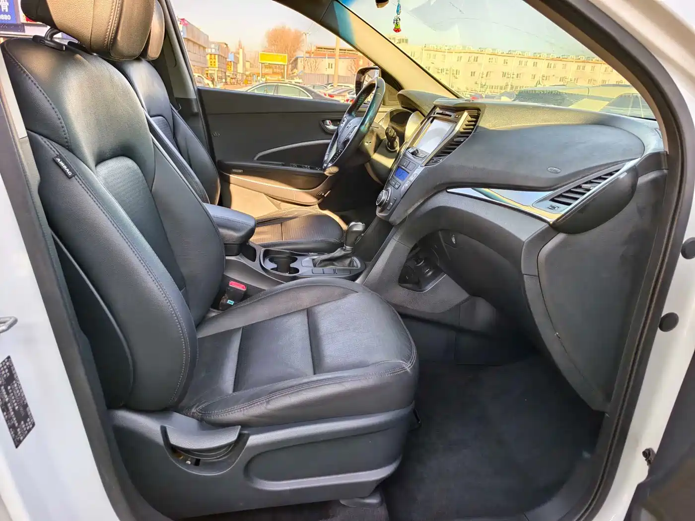 Hyundai Santa Fe 2013 Model 2.4L Automatic 2WD Smart фото 16