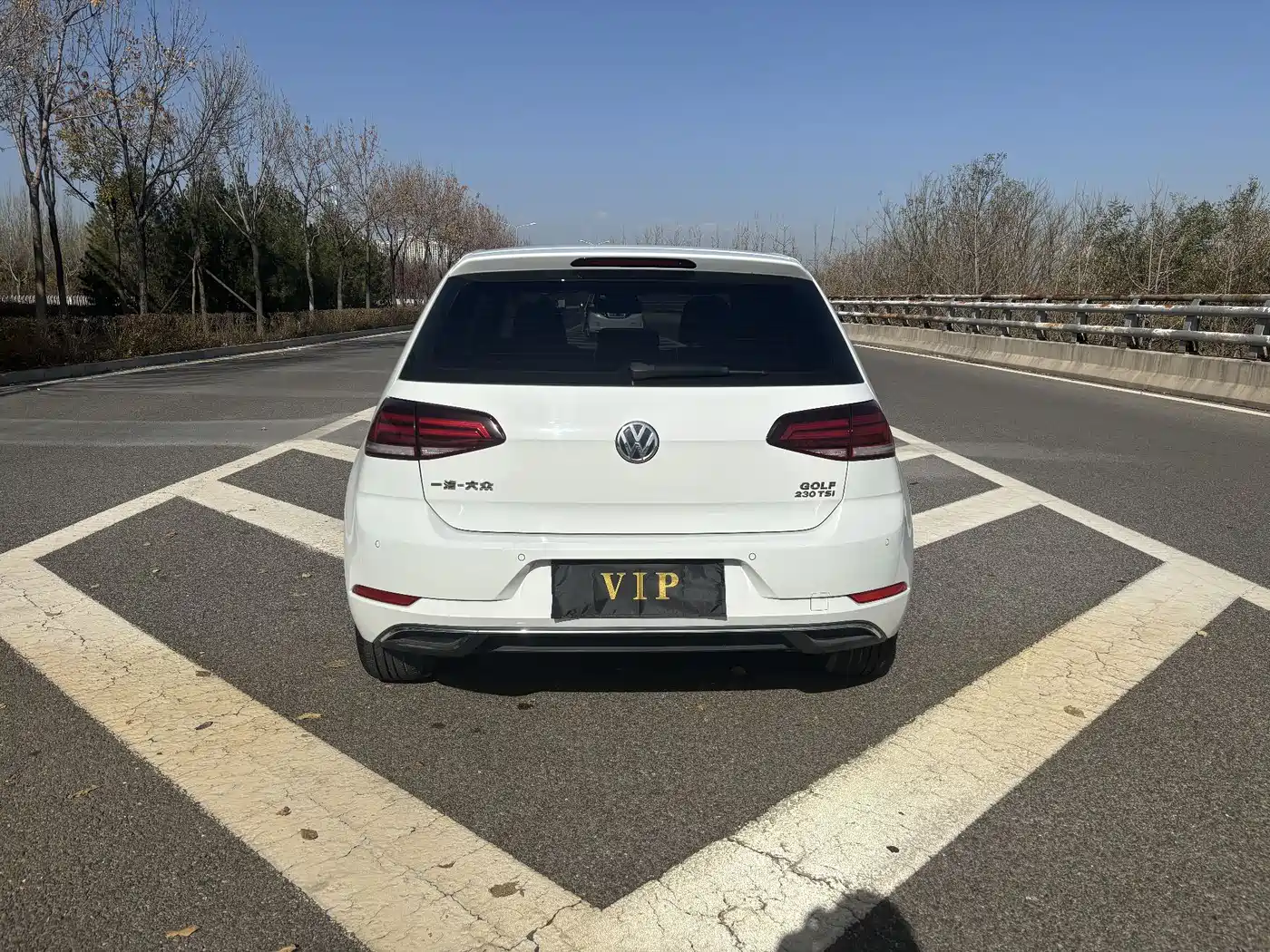 Volkswagen Golf 2018 230TSI Automatic Comfort фото 9