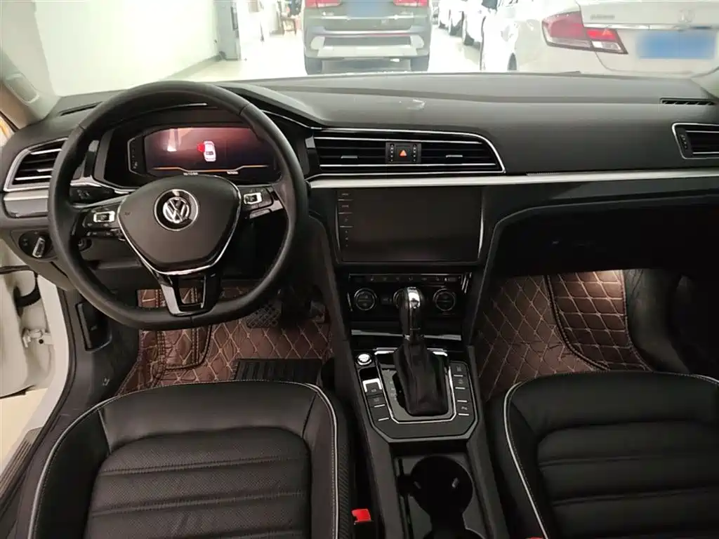 Volkswagen Lamando 2019 280TSI DSG Luxury Edition China VI фото 9