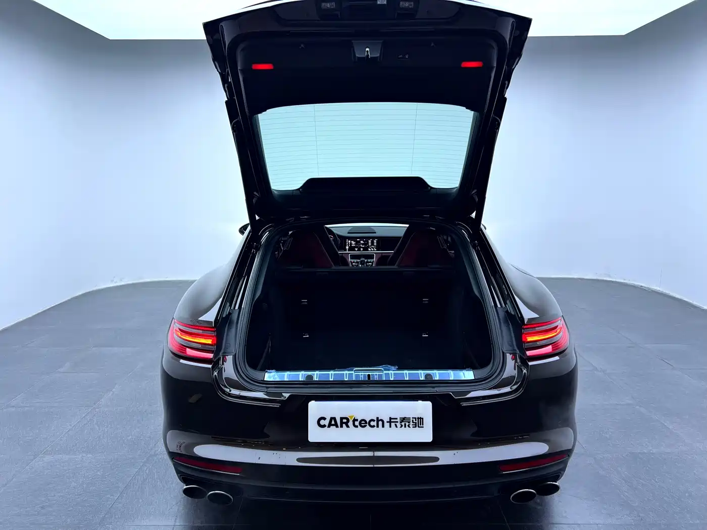 Porsche Panamera 2017 Panamera 3.0T фото 30