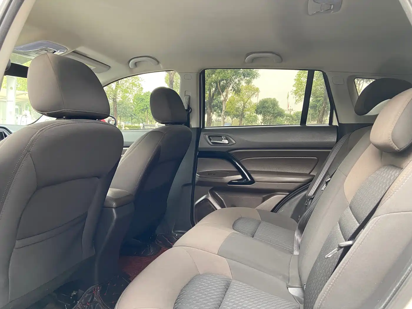 GAC Trumpchi Trumpchi GS4 2017 200T G-DCT 2WD Comfort фото 5