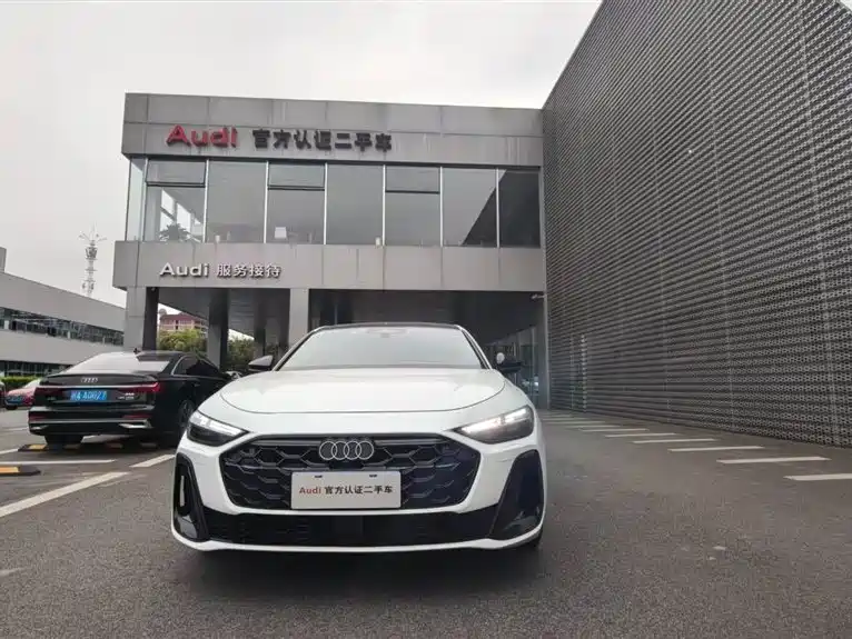 Audi A5L 2025 2.0T Sport Edition Plus фото 2
