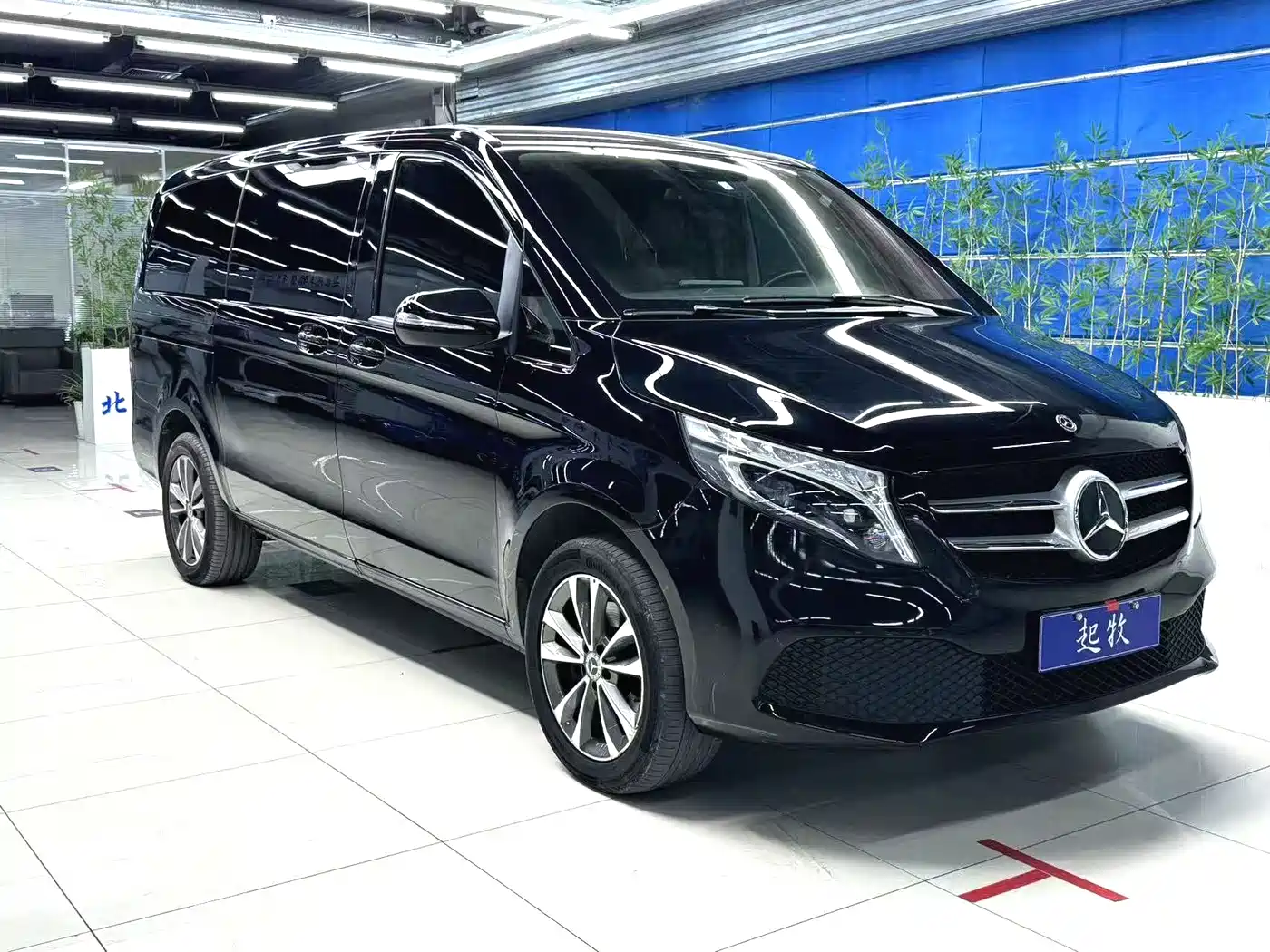 MERCEDES-BENZ V CLASS
