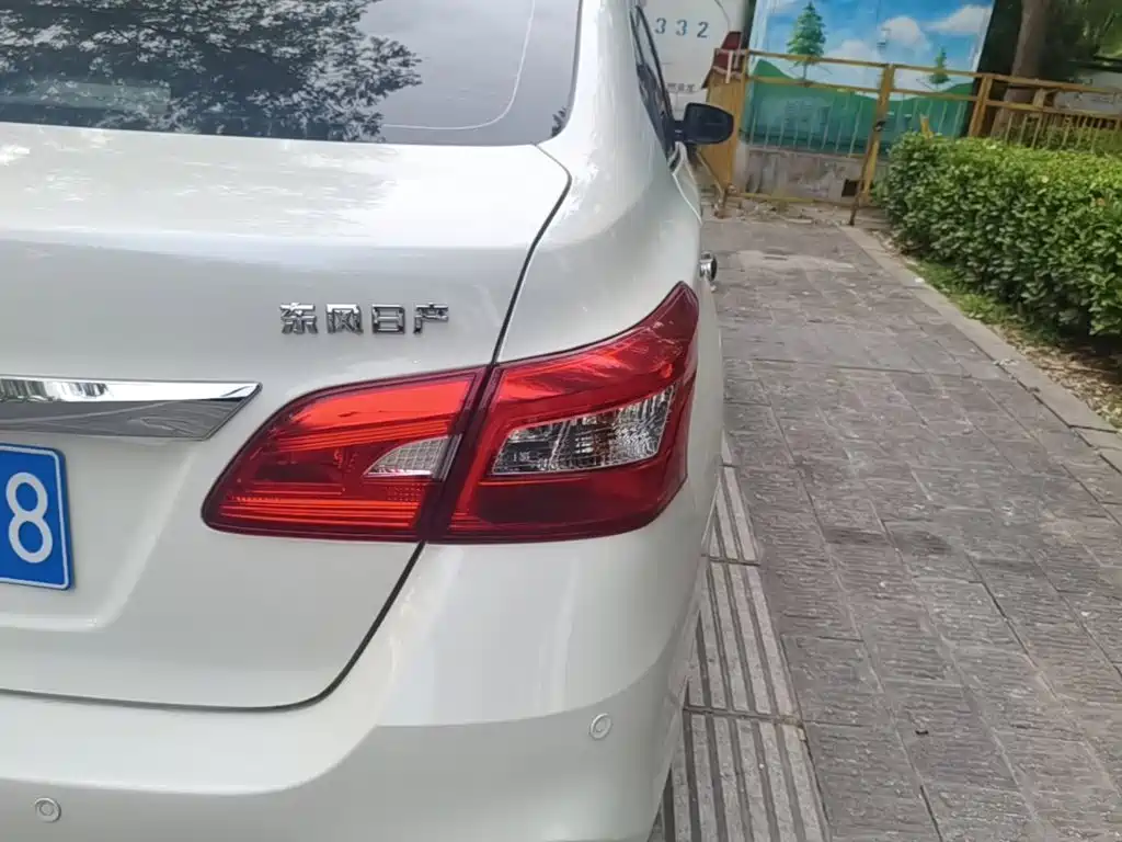 Фото 8 - Nissan Sylphy