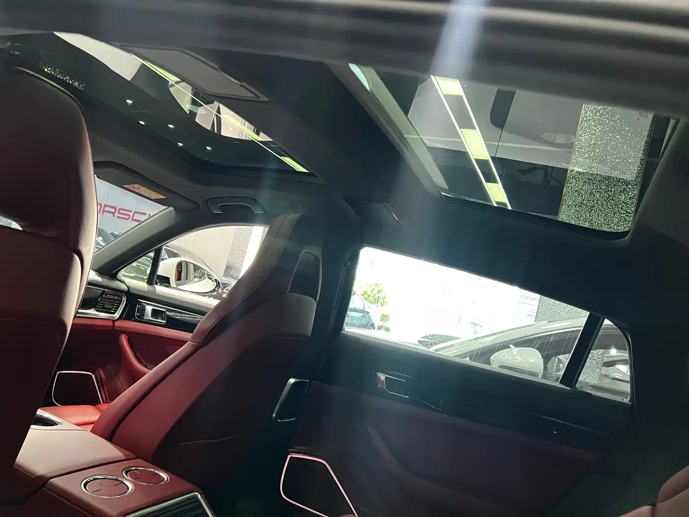 Porsche Panamera 2019 Panamera 4 Executive Long Wheelbase 2.9T фото 15