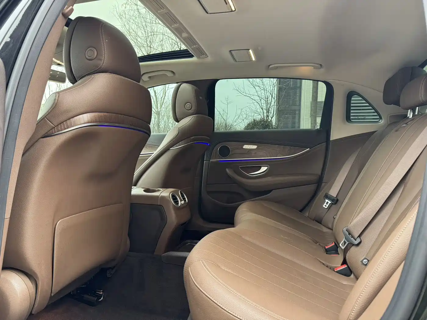 Mercedes-Benz E-Class 2019 E 260 L фото 9