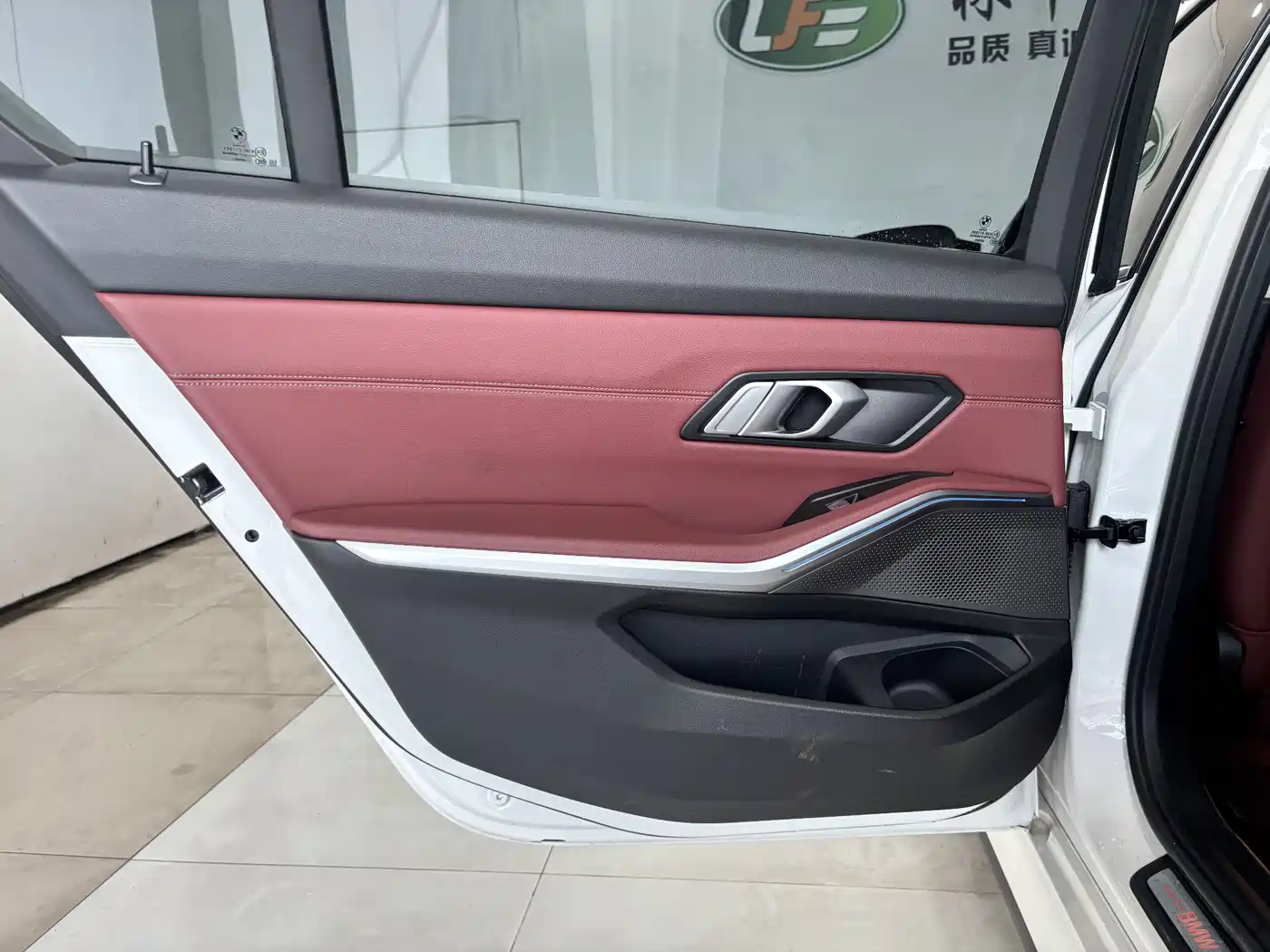 BMW i3 2024 eDrive 35 L фото 22