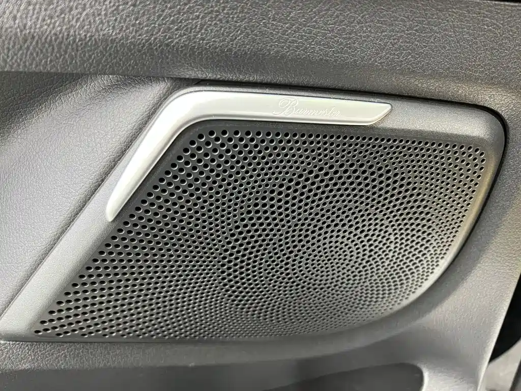 Mercedes-Benz V-Class 2025 2024 V 300 L Long Wheelbase Premium