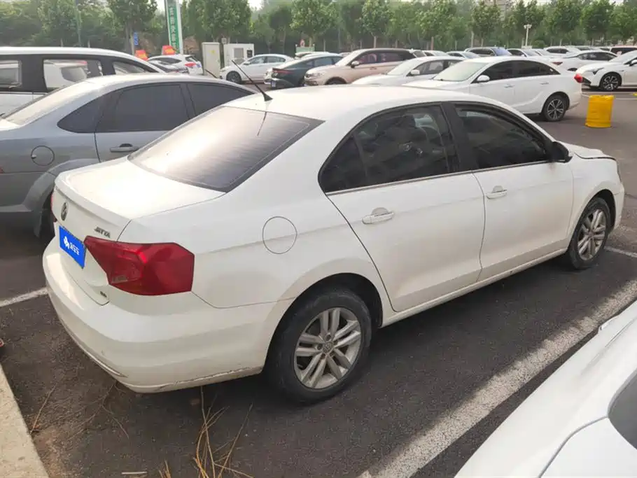 Volkswagen Jetta 2017 1.5L Automatic Comfort фото 3