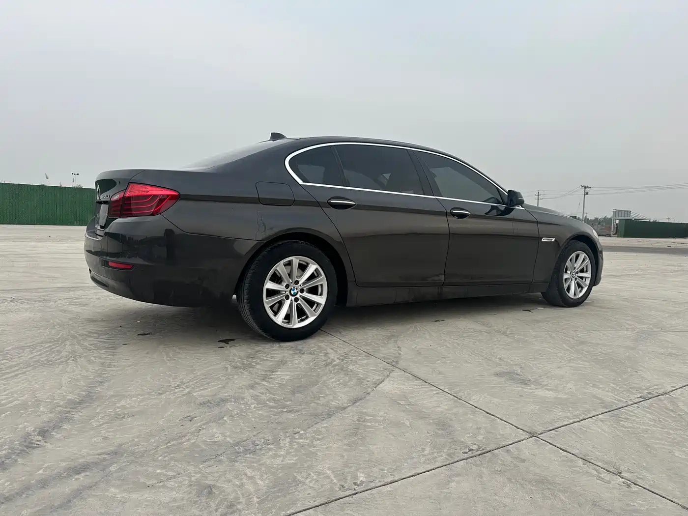 BMW 5 Series 2017 520Li Classic Edition фото 14