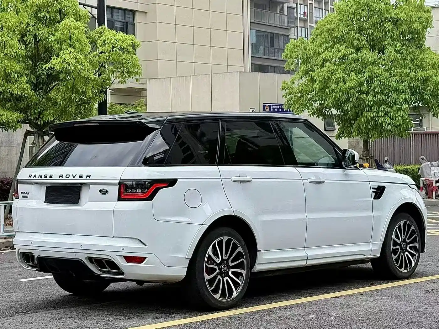 Land Rover Range Rover Sport 2016 3.0 SDV6 HSE фото 7