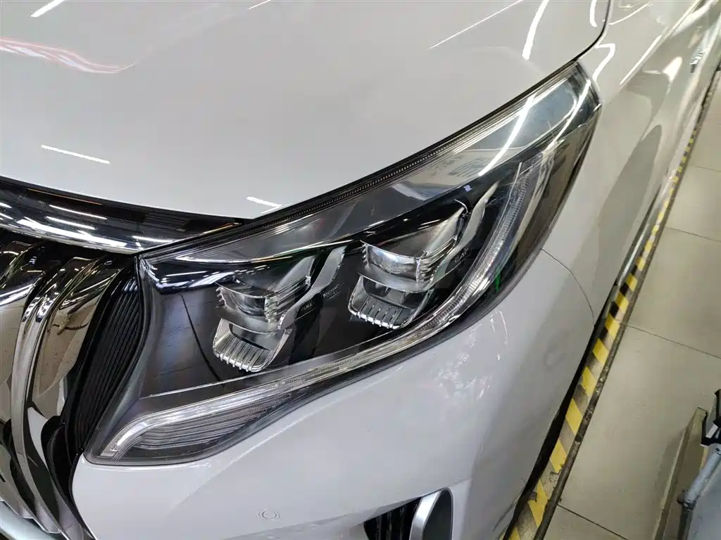 GAC Trumpchi Trumpchi M8 2021 Master Series 390T Ultimate Edition фото 15
