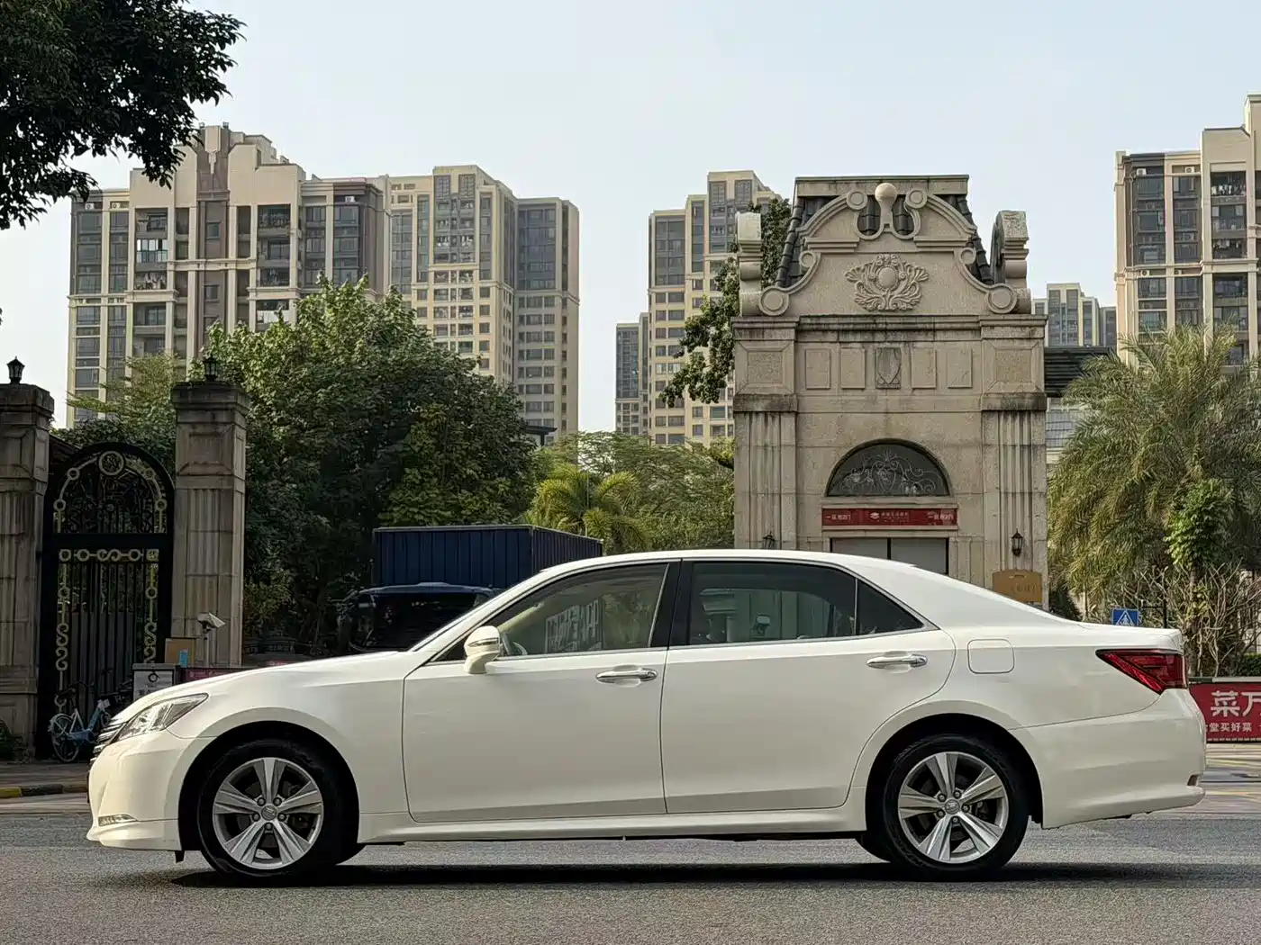 Toyota Crown 2015 2.0T Fashion фото 4