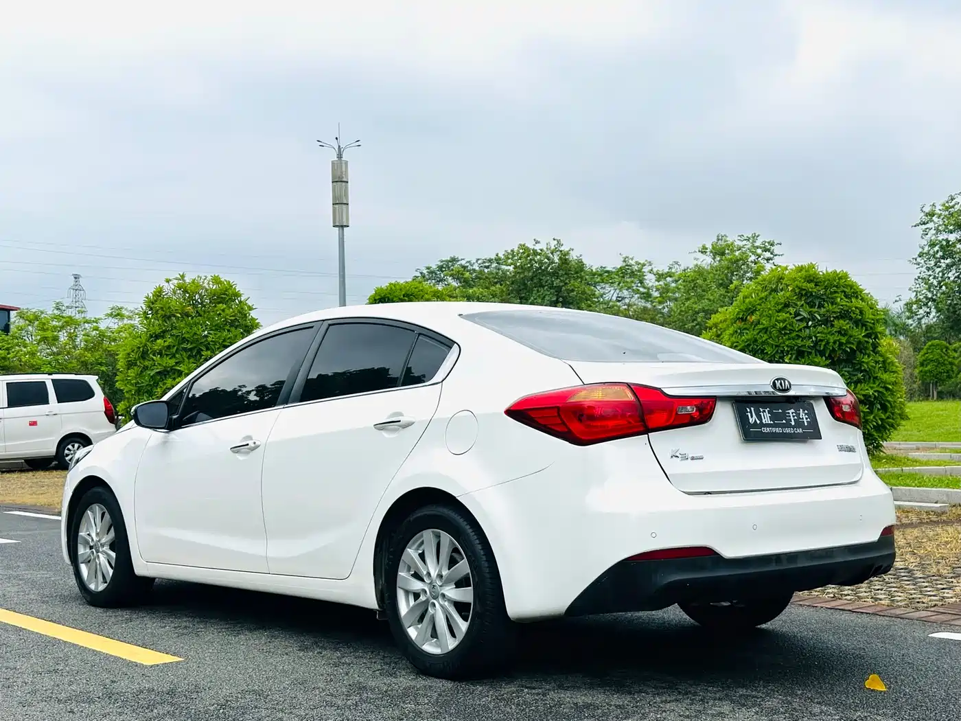 Kia K3 2015 1.6L Automatic GLS фото 7