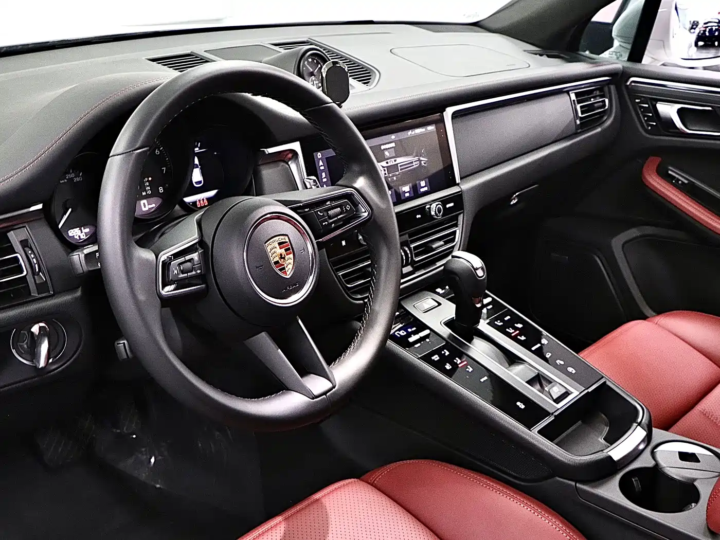 Porsche Macan 2022 Macan 2.0T фото 11