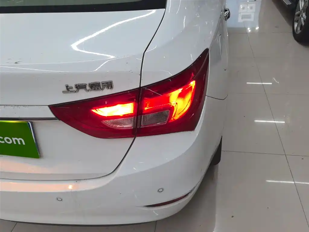 Buick Excelle 2017 15N Automatic Elite фото 8