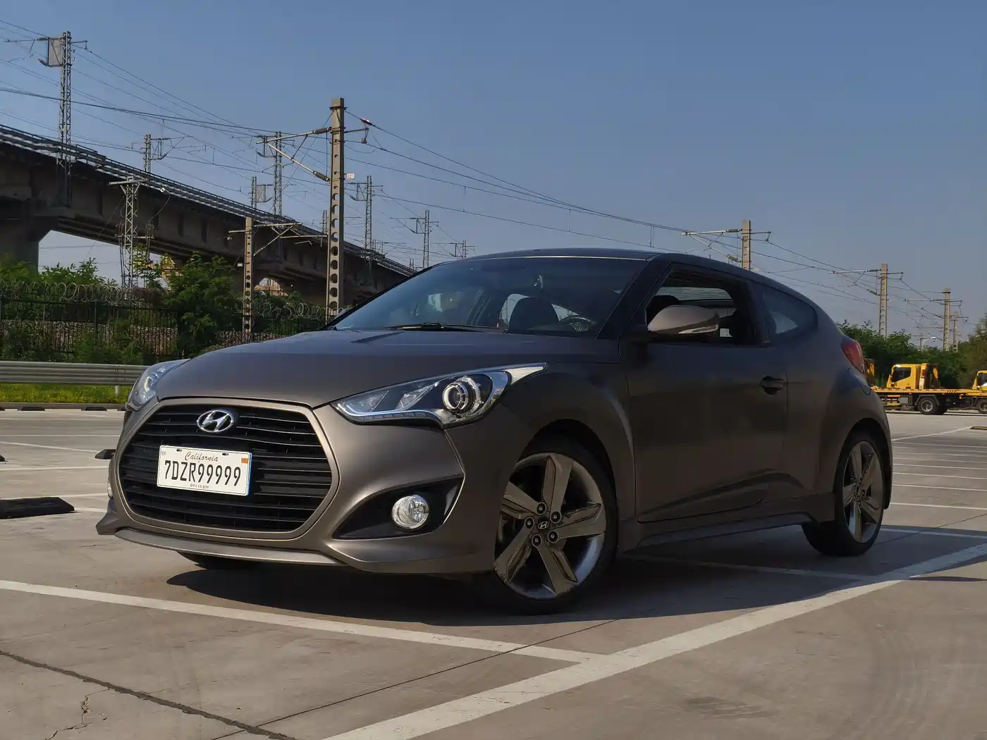 Hyundai Veloster 2012 1.6T Automatic Luxury фото 2