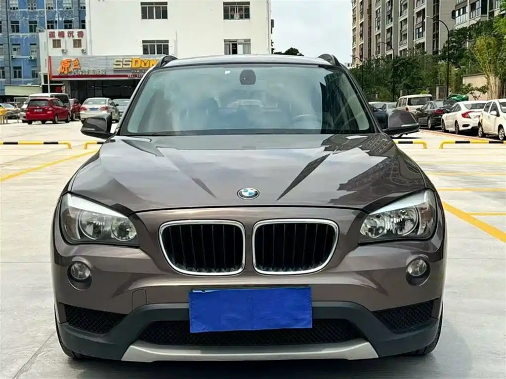 BMW X1 2013 sDrive18i Fashion фото 2
