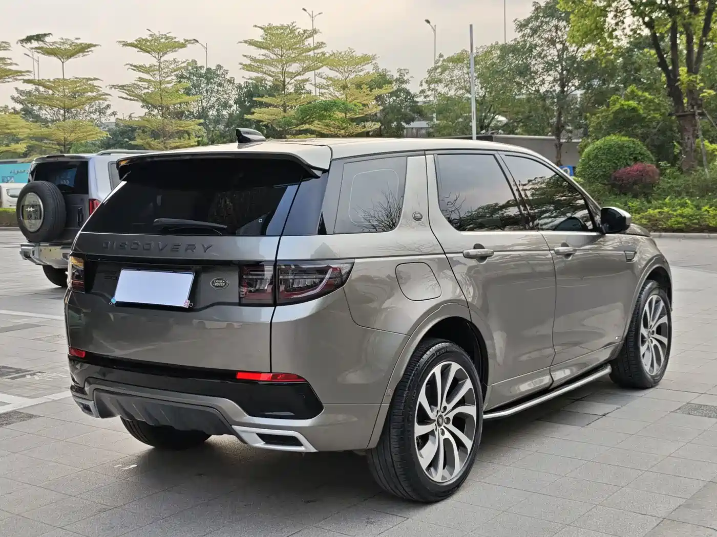 Land Rover Discovery Sport 2021 249PS R-Dynamic HSE Luxury Custom Edition фото 34