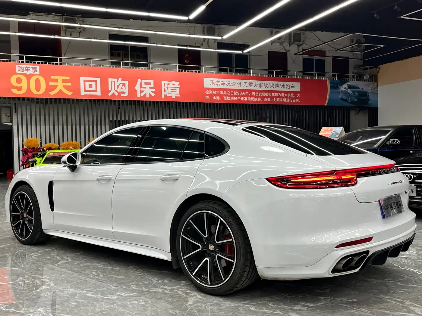 Porsche Panamera 2017 Panamera 3.0T фото 5