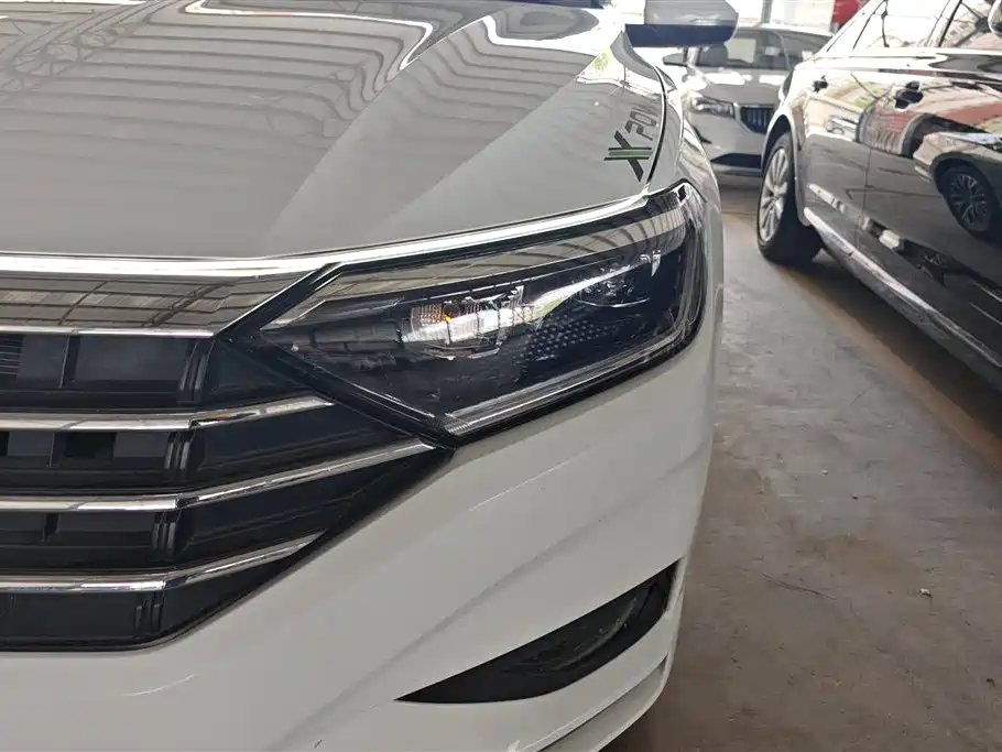 Volkswagen Sagitar 2021 280TSI DSG 30th Anniversary Edition фото 5