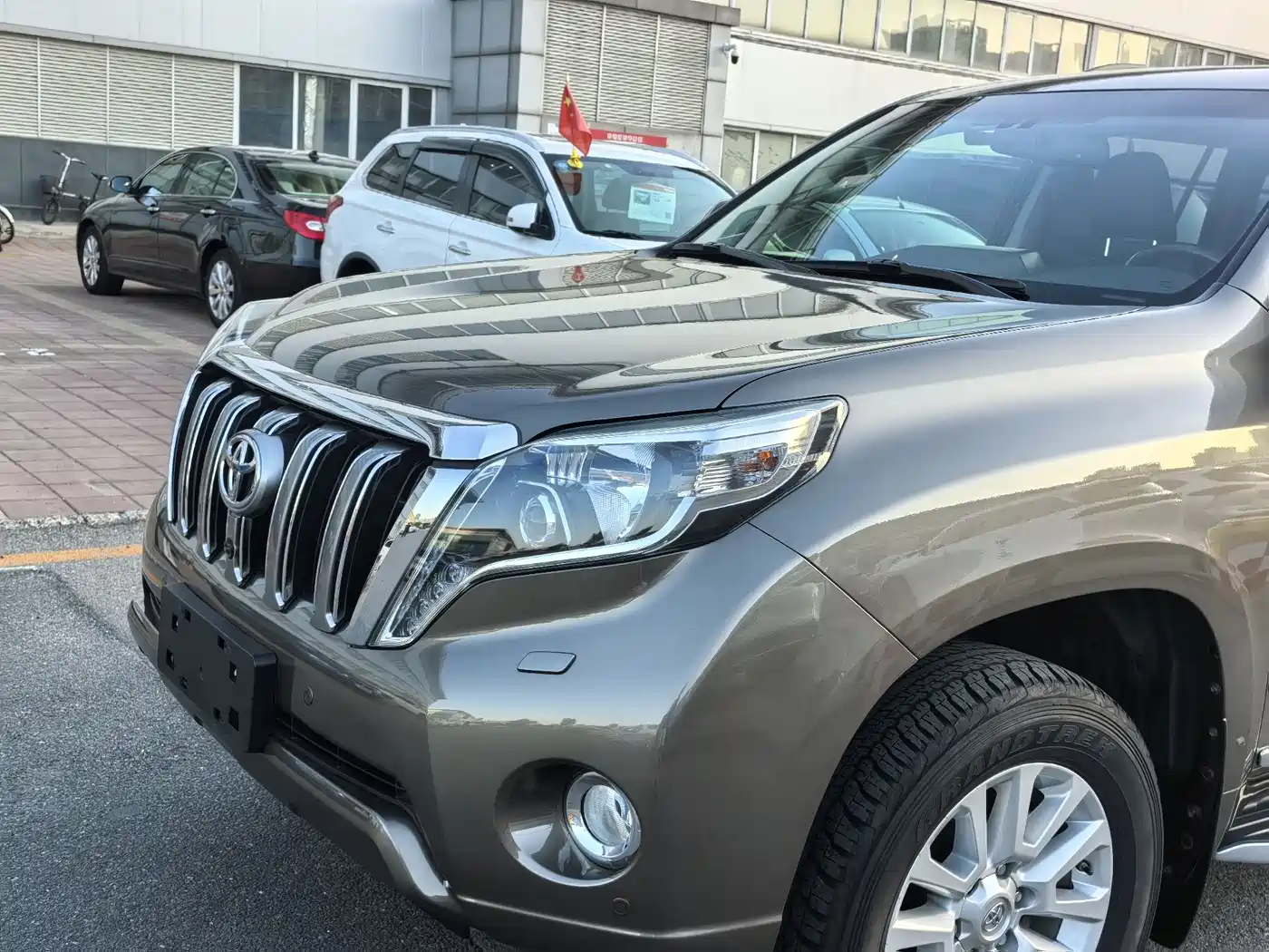 Toyota Prado 2016 3.5L Auto VX NAVI фото 4