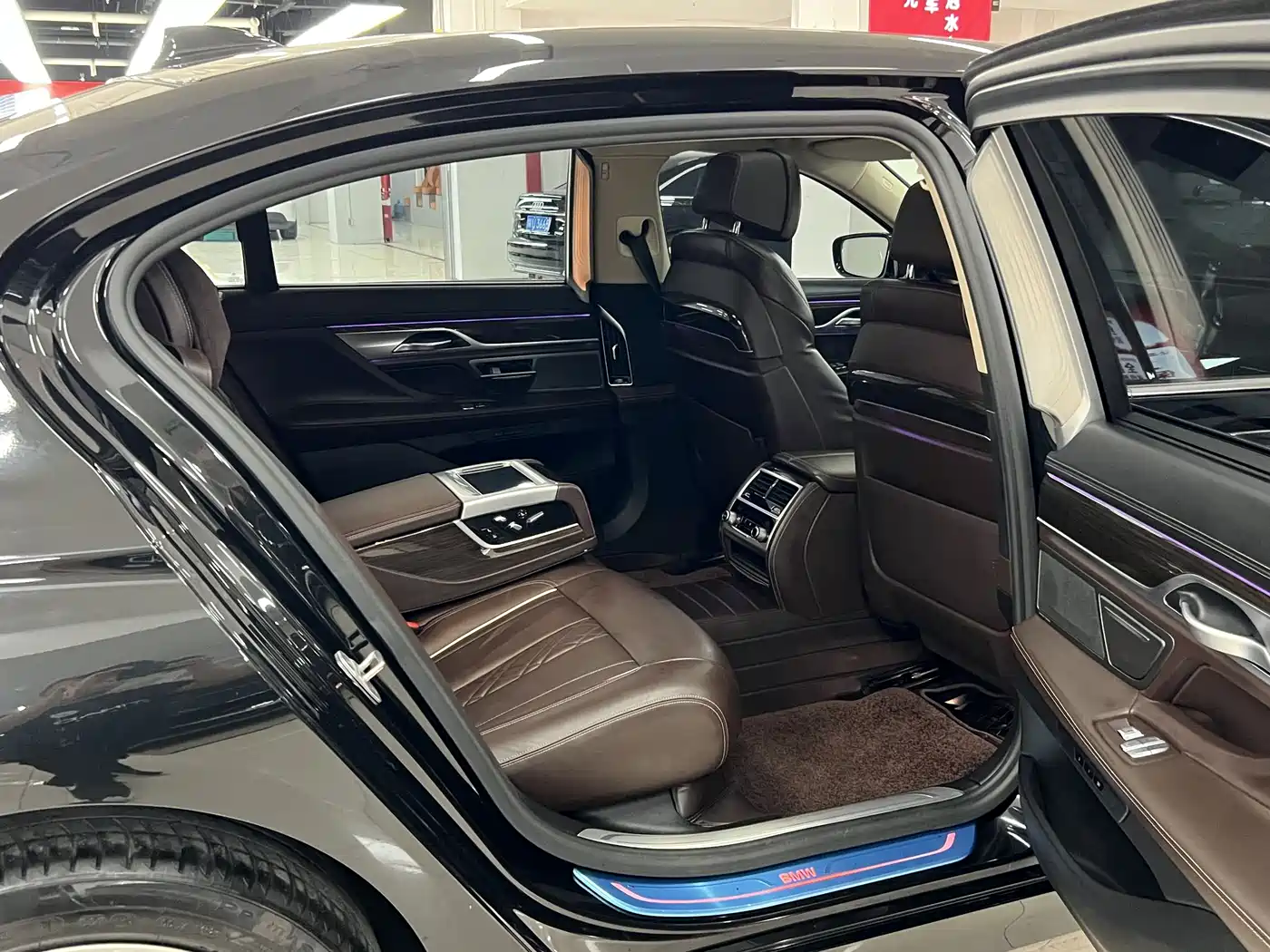 BMW 7 Series 2019 Facelift 730Li Luxury Package фото 12