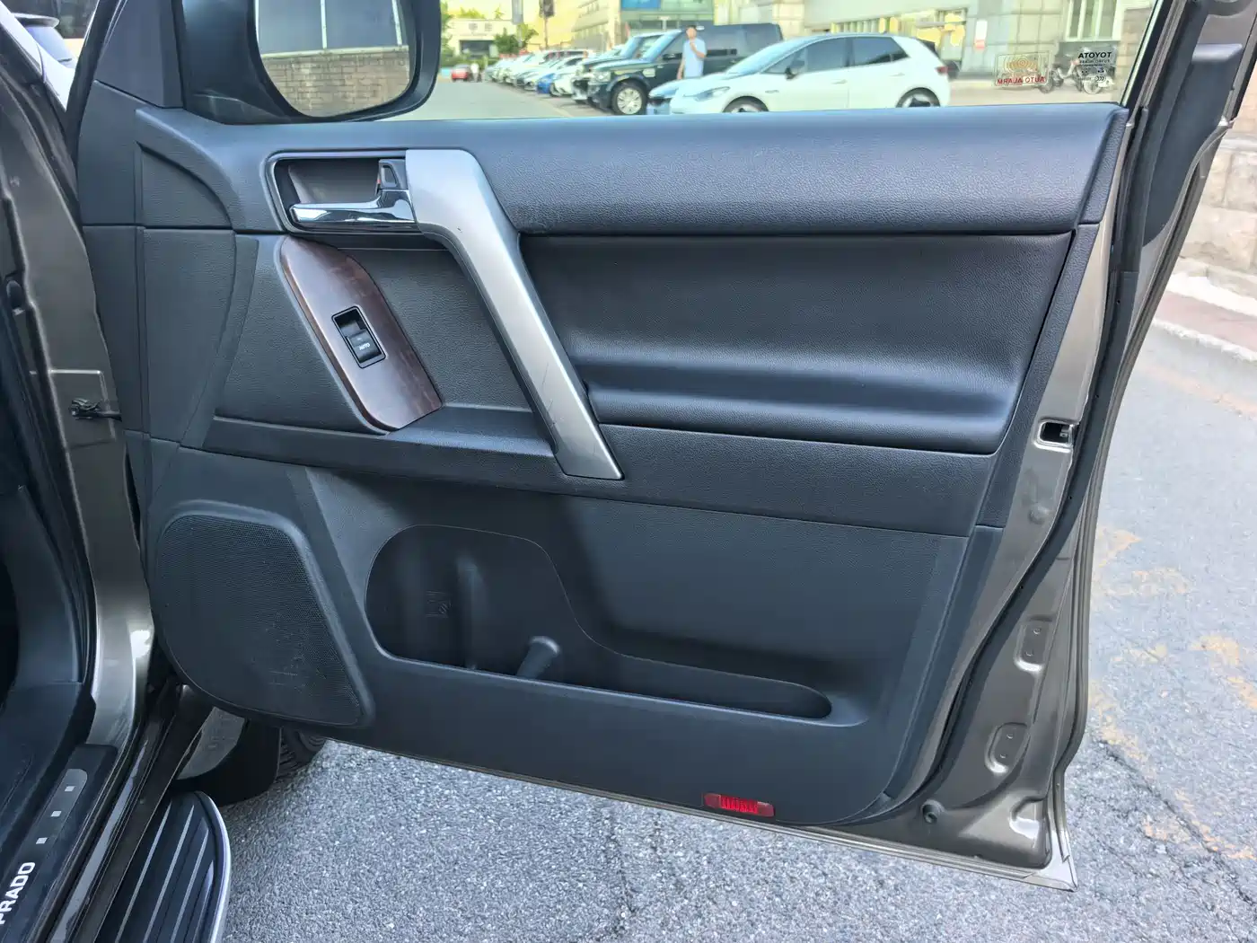 Toyota Prado 2016 3.5L Auto VX NAVI фото 19