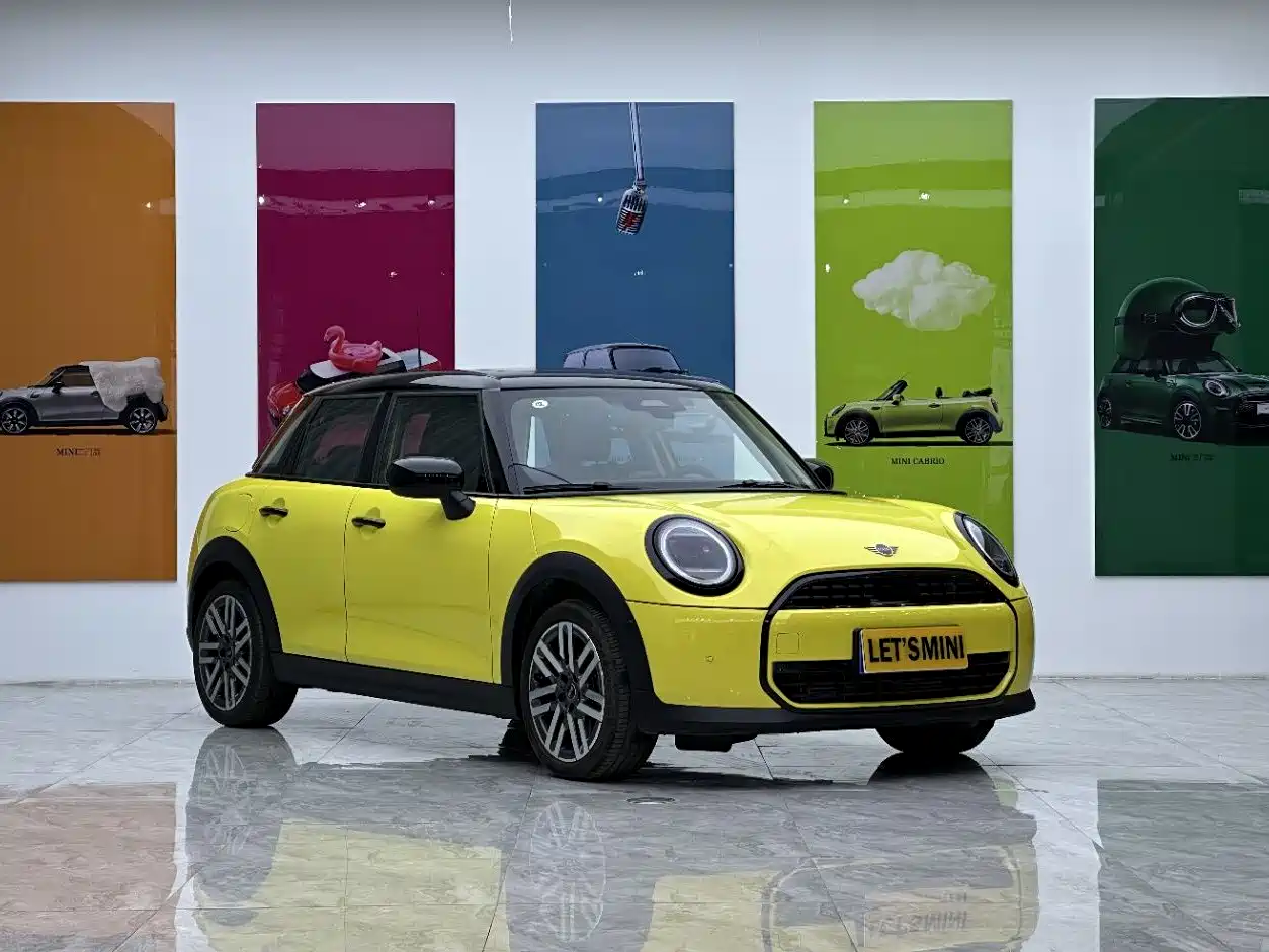 MINI 2025 1.5T COOPER Classic 5-Door