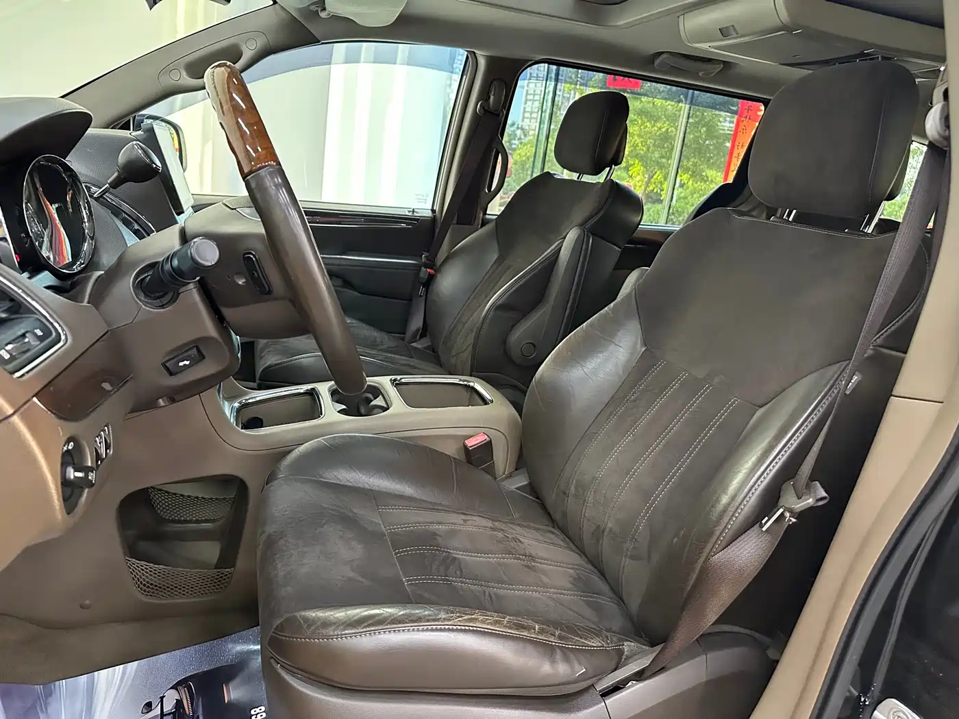 Chrysler Grand Voyager (Import) 2014 2013 3.6L Luxury Edition