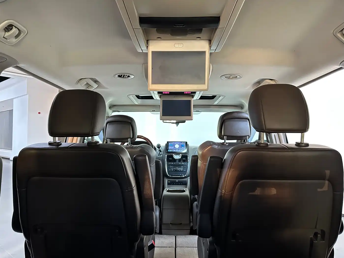 Chrysler Grand Voyager (Import) 2014 2013 3.6L Luxury Edition