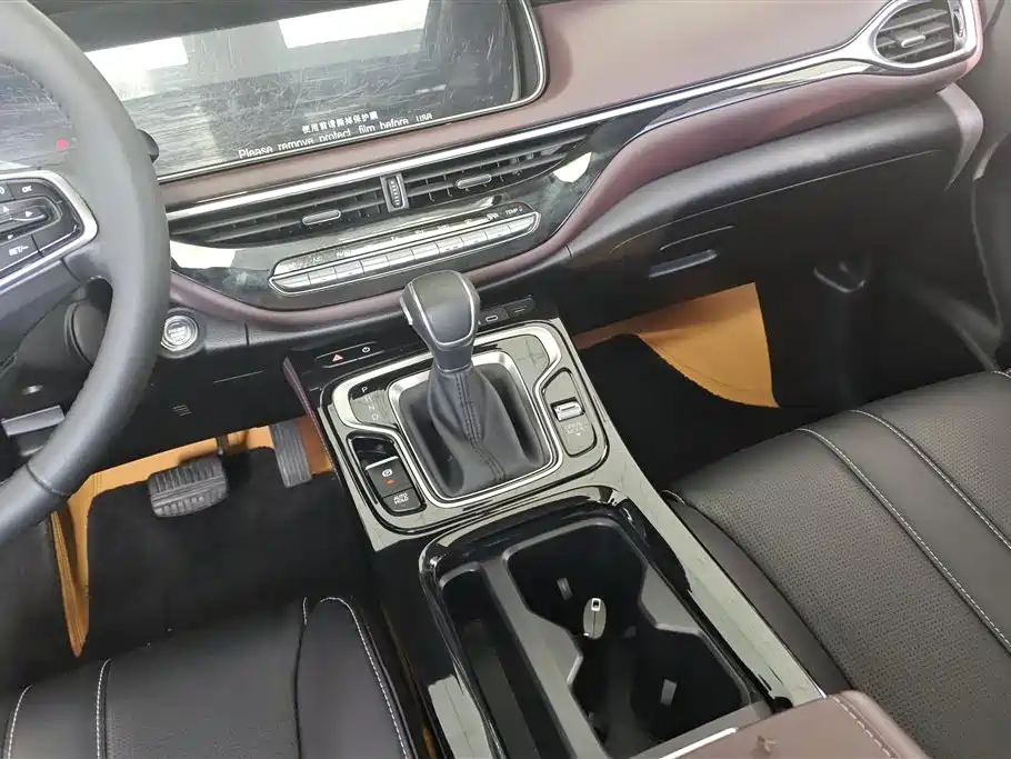 GAC Trumpchi Trumpchi M6 2023 PRO 270T DCT Luxury Edition фото 16