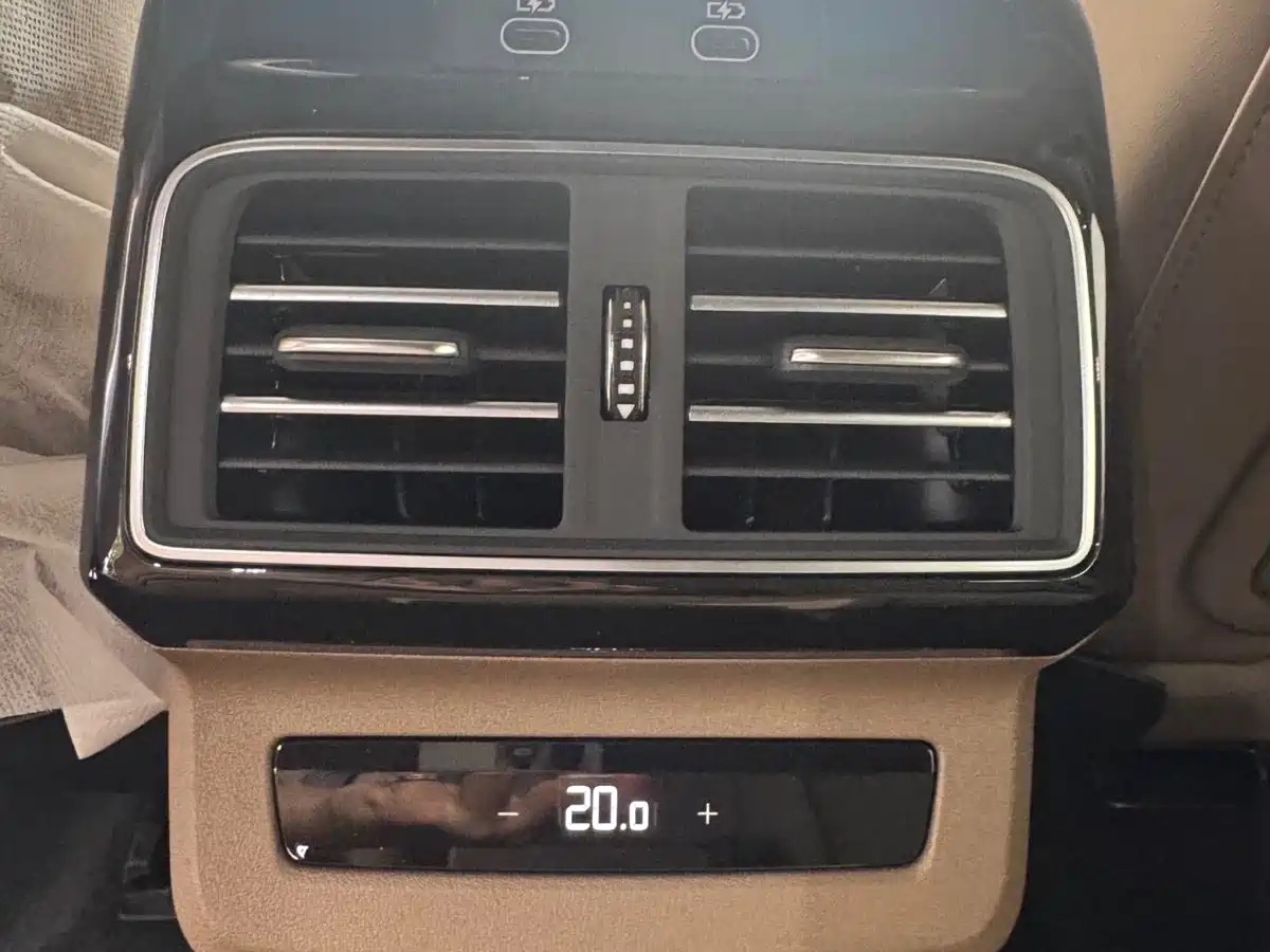 Audi Q5L 2026 Luxury Sport 150kW фото 14
