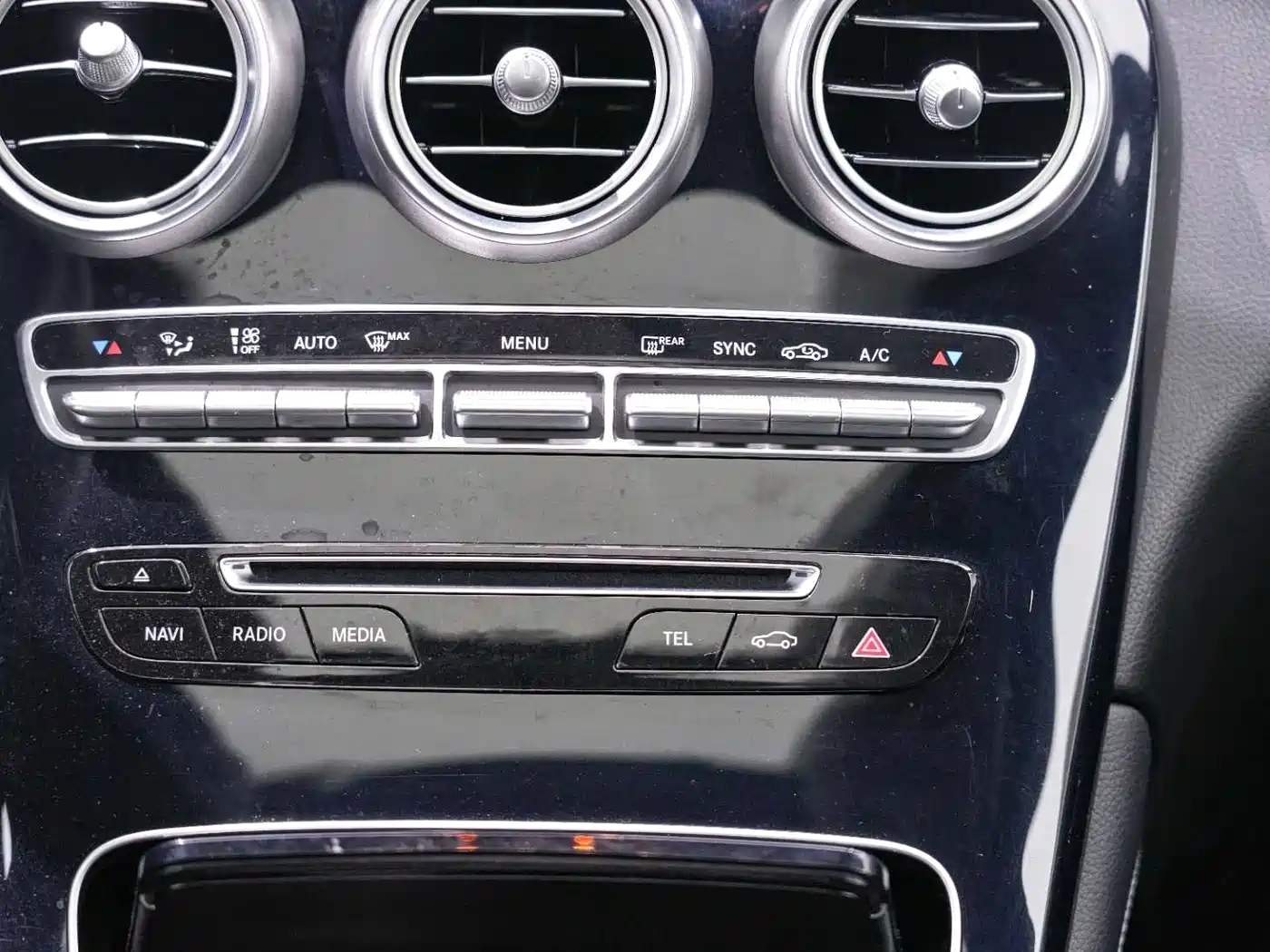 Mercedes-Benz GLC 2018 Facelift GLC 200 4MATIC фото 18